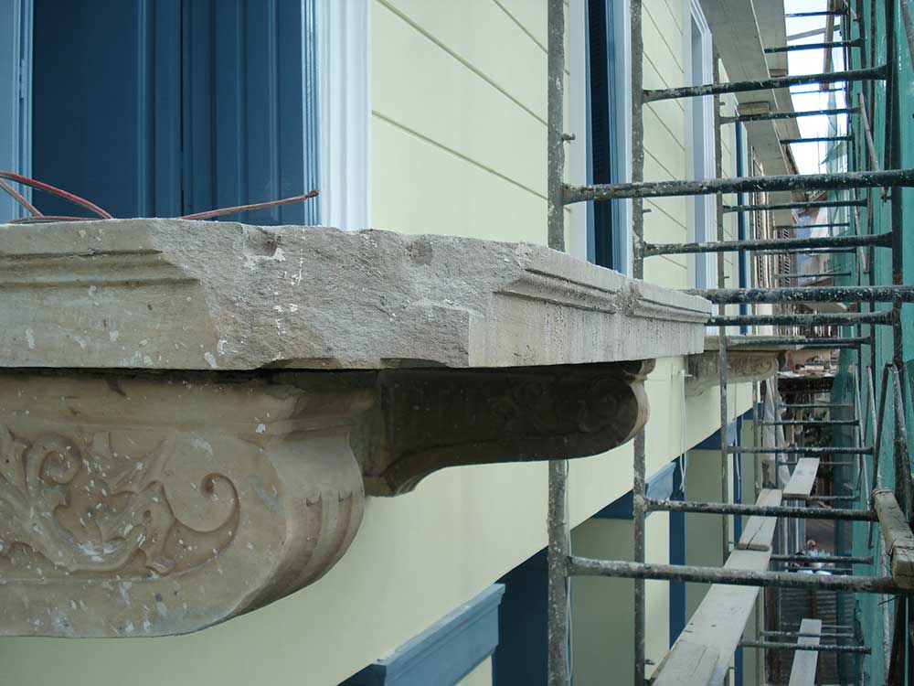 Conservation des bâtiments de la municipalité d'Amfissa - Balcony Maintenance Process